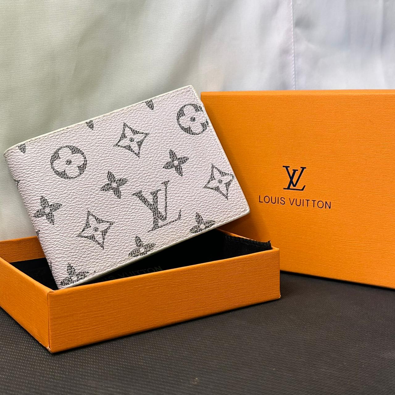 Wallet LV White